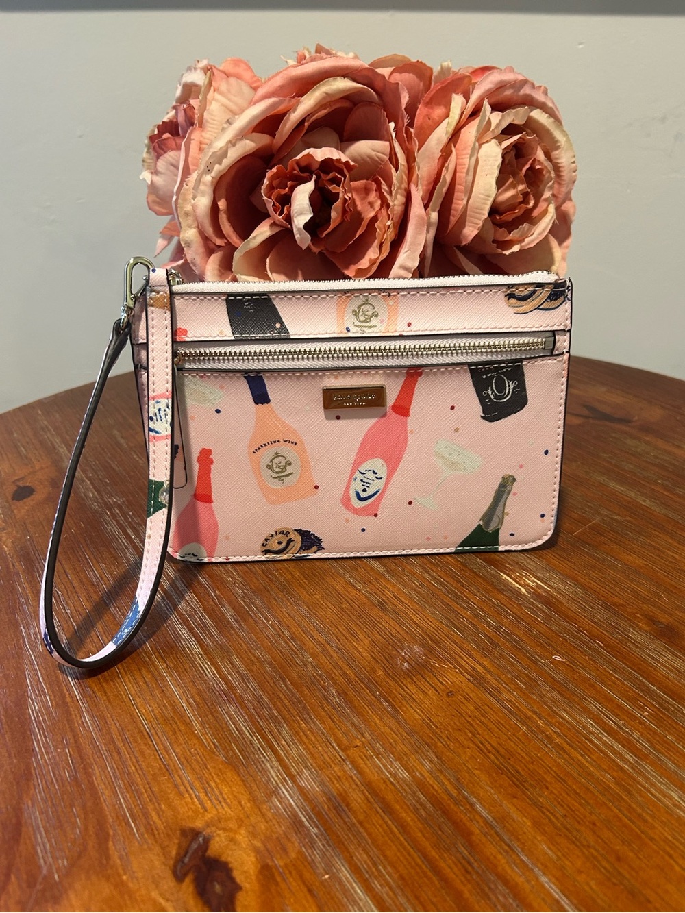 Kate Spade Shore Street Champagne Wristlet Wallet NWOT